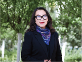 趙蓉    初中部校長